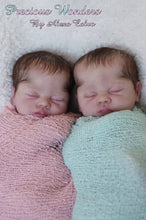 Load image into Gallery viewer, Lexi (Sold Out)