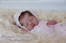 Load image into Gallery viewer, Lexi (Sold Out)