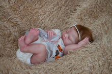 Load image into Gallery viewer, Lexi (Sold Out)