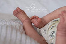 Load image into Gallery viewer, PROTOTYPE Lola - Complete Baby Reborn by Nikki Johnston, Sculpted by Beatriz Clemente