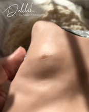 Load image into Gallery viewer, Delilah Belly Plate (Temporarily Out Of Stock)